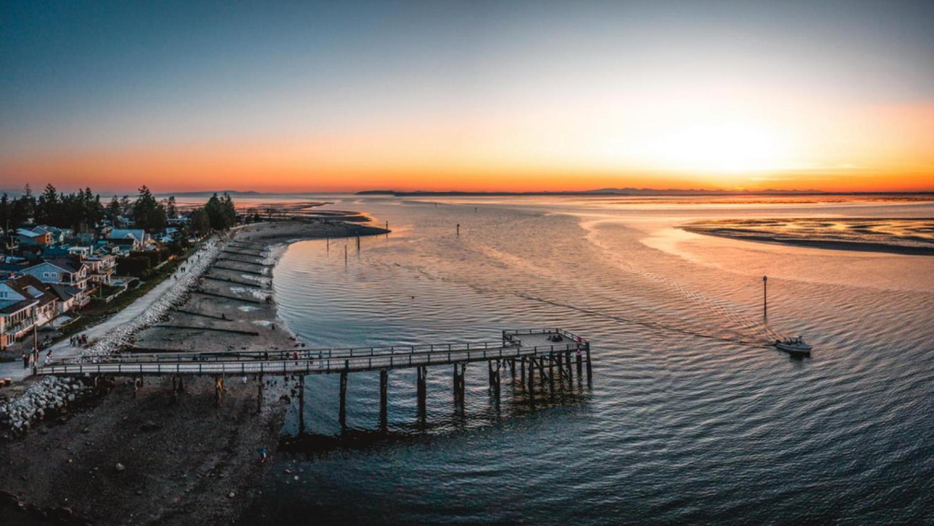 The Sunset Haven- Cozy 2Br Basement Suite Near White Rock Surrey Luaran gambar